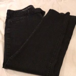Simply Vera black ankle skinny jeans